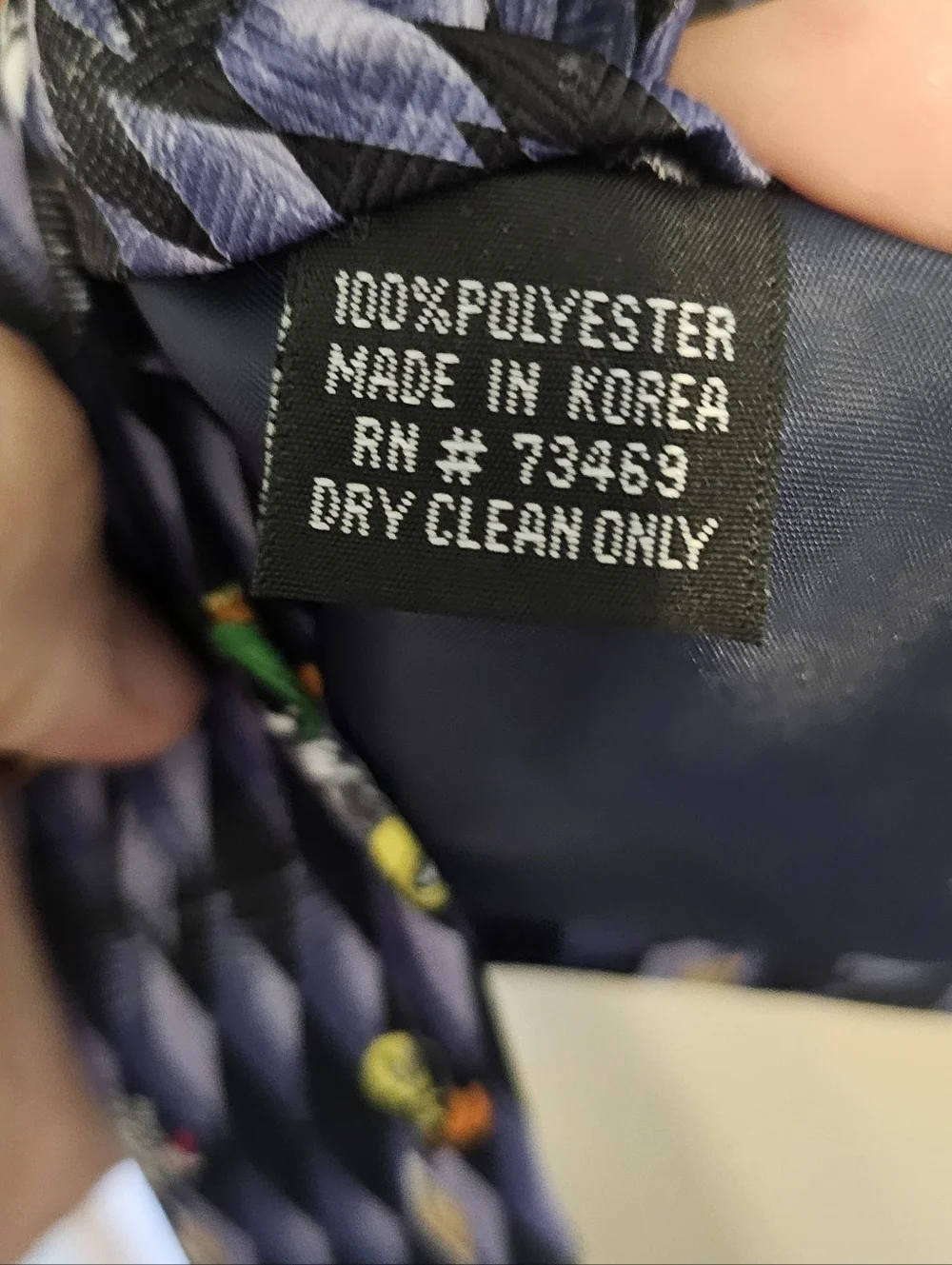 Vintage 2001 Looney Tunes Warner Bros Mens Tie With Bugs Bunny Daffy Duck Taz